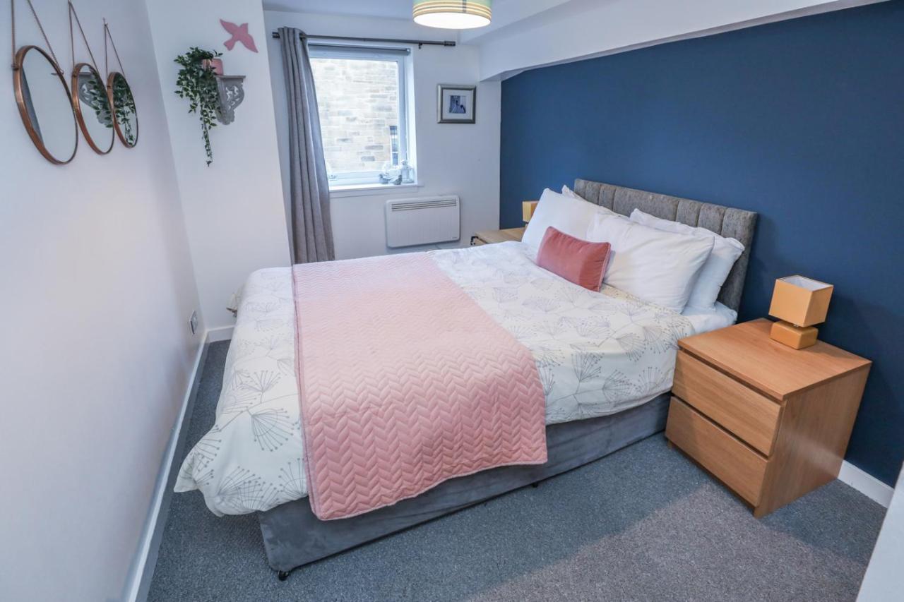 Beautiful 1-Bed Apartment Near Castle 에든버러 외부 사진